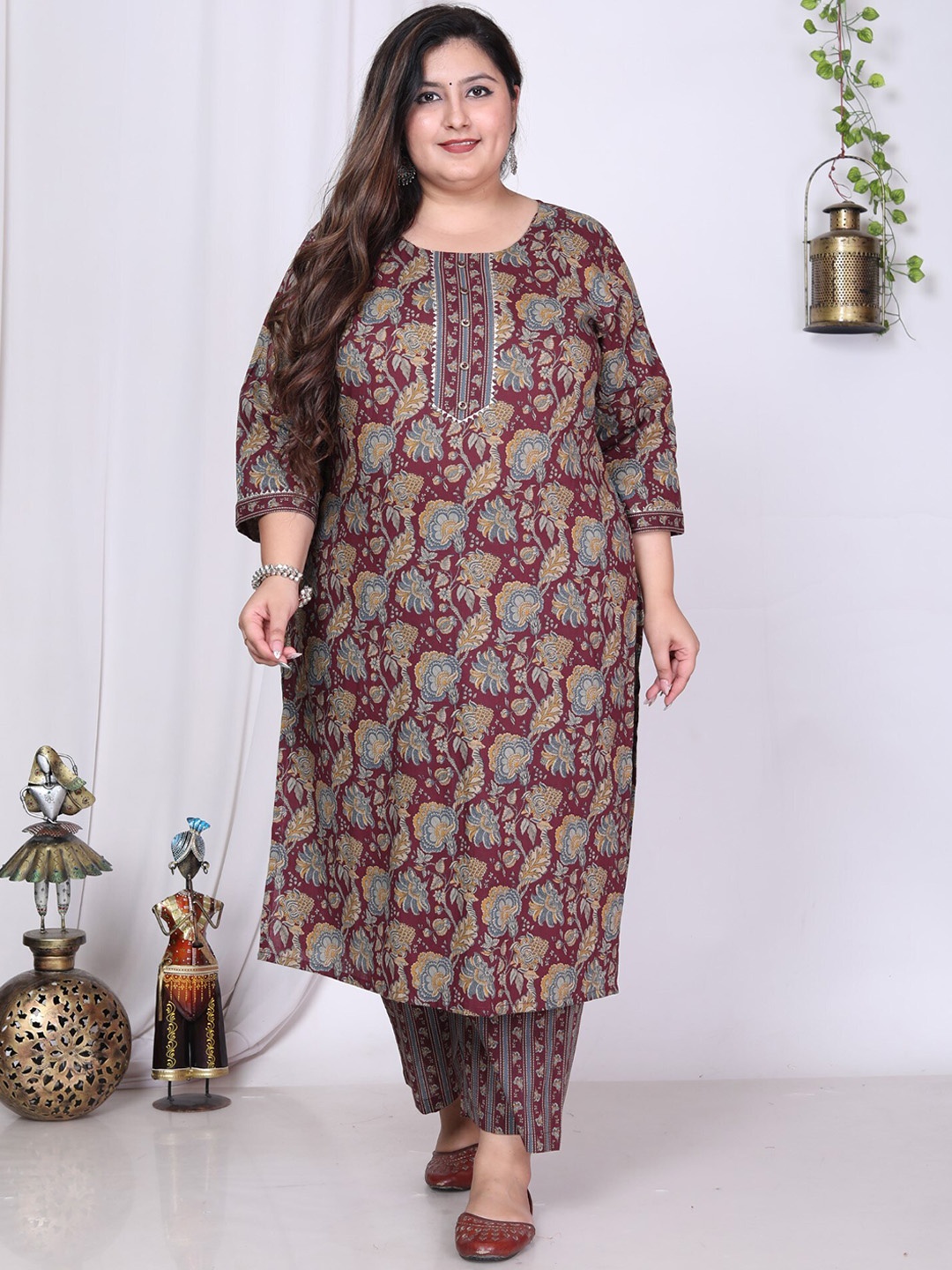 KALINI Plus Size Floral Printed Regular Pure Cotton Kurta with Palazzos & Dupatta, Burgundy
KALINI Plus Size Floral Printed Regular Pure Cotton Kurta with Palazzos & Dupatta, Burgundy