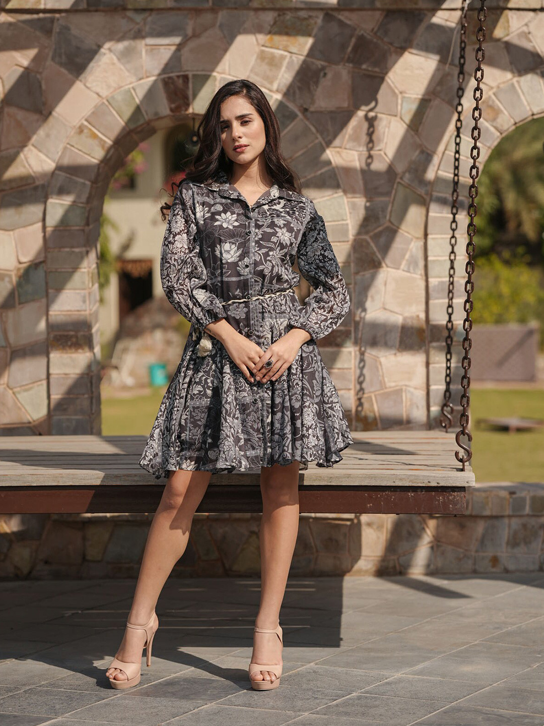 FASHION DWAR Ethnic Motifs Printed Shirt Collar Puff Sleeves A-Line Dress With Belt, Black
FASHION DWAR Ethnic Motifs Printed Shirt Collar Puff Sleeves A-Line Dress With Belt, Black