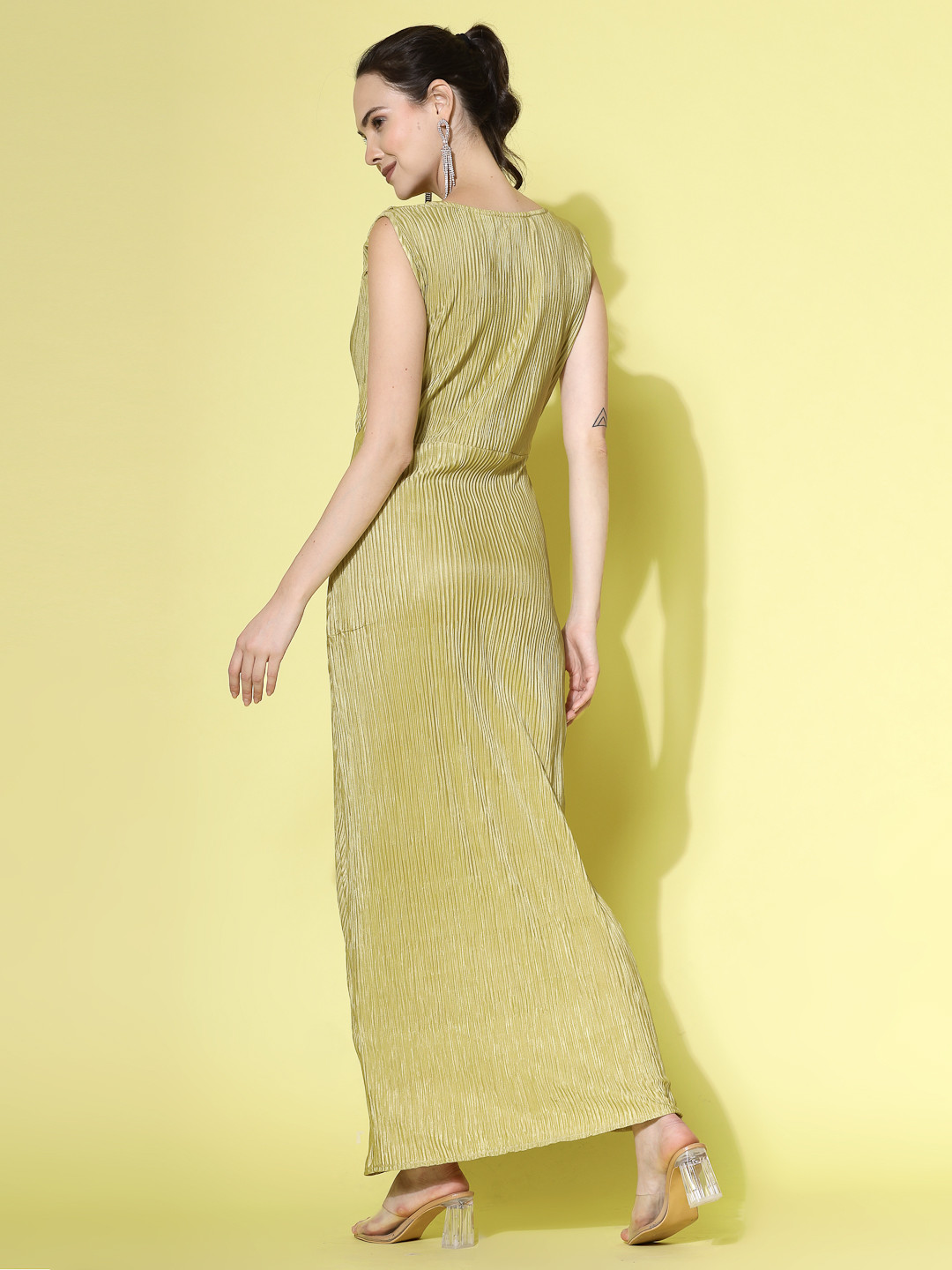 KALINI V-Neck Sleeveless Gathered Satin Maxi Dress, Green
KALINI V-Neck Sleeveless Gathered Satin Maxi Dress, Green