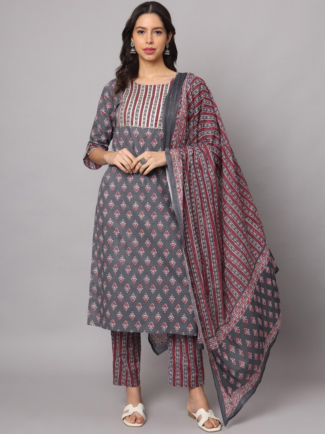 KALINI Ethnic Motifs Printed Regular Pure Cotton Kurta with Trousers & Dupatta, Grey
KALINI Ethnic Motifs Printed Regular Pure Cotton Kurta with Trousers & Dupatta, Grey