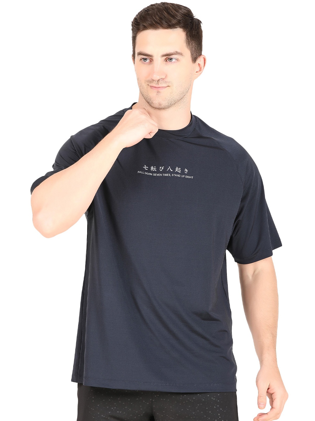 REDESIGN Typography Printed Drop-Shoulder Sleeves Oversized Boxy Fit T-shirt, Navy blue
REDESIGN Typography Printed Drop-Shoulder Sleeves Oversized Boxy Fit T-shirt, Navy blue