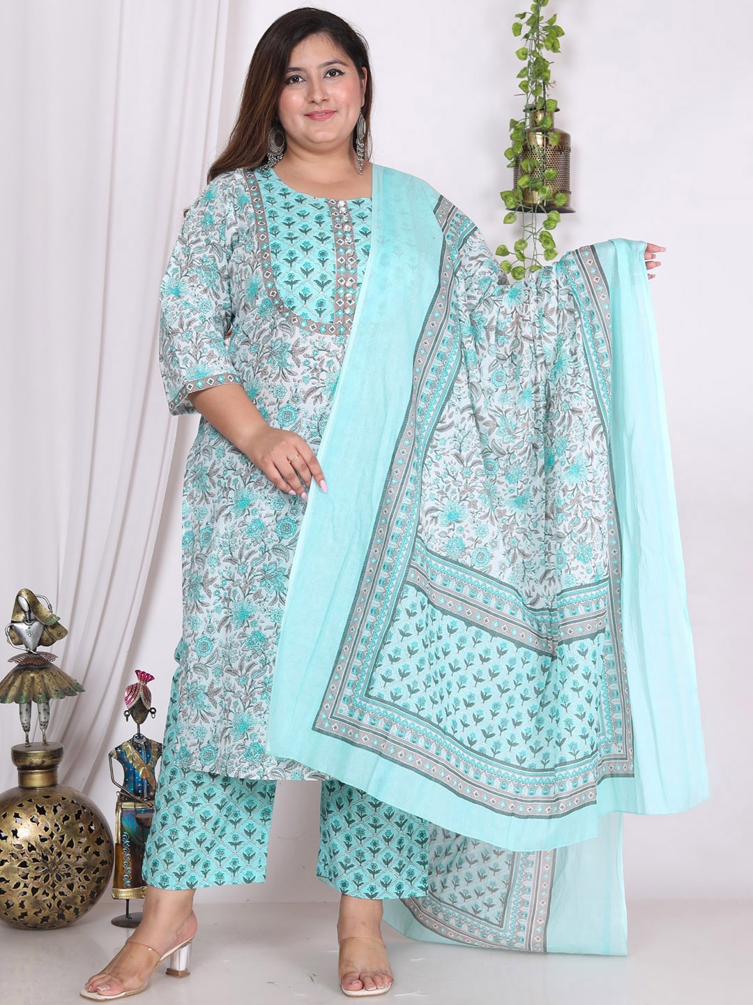 KALINI Plus Size Floral Printed Sequinned Pure Cotton Kurta With Trousers & Dupatta, Blue
KALINI Plus Size Floral Printed Sequinned Pure Cotton Kurta With Trousers & Dupatta, Blue