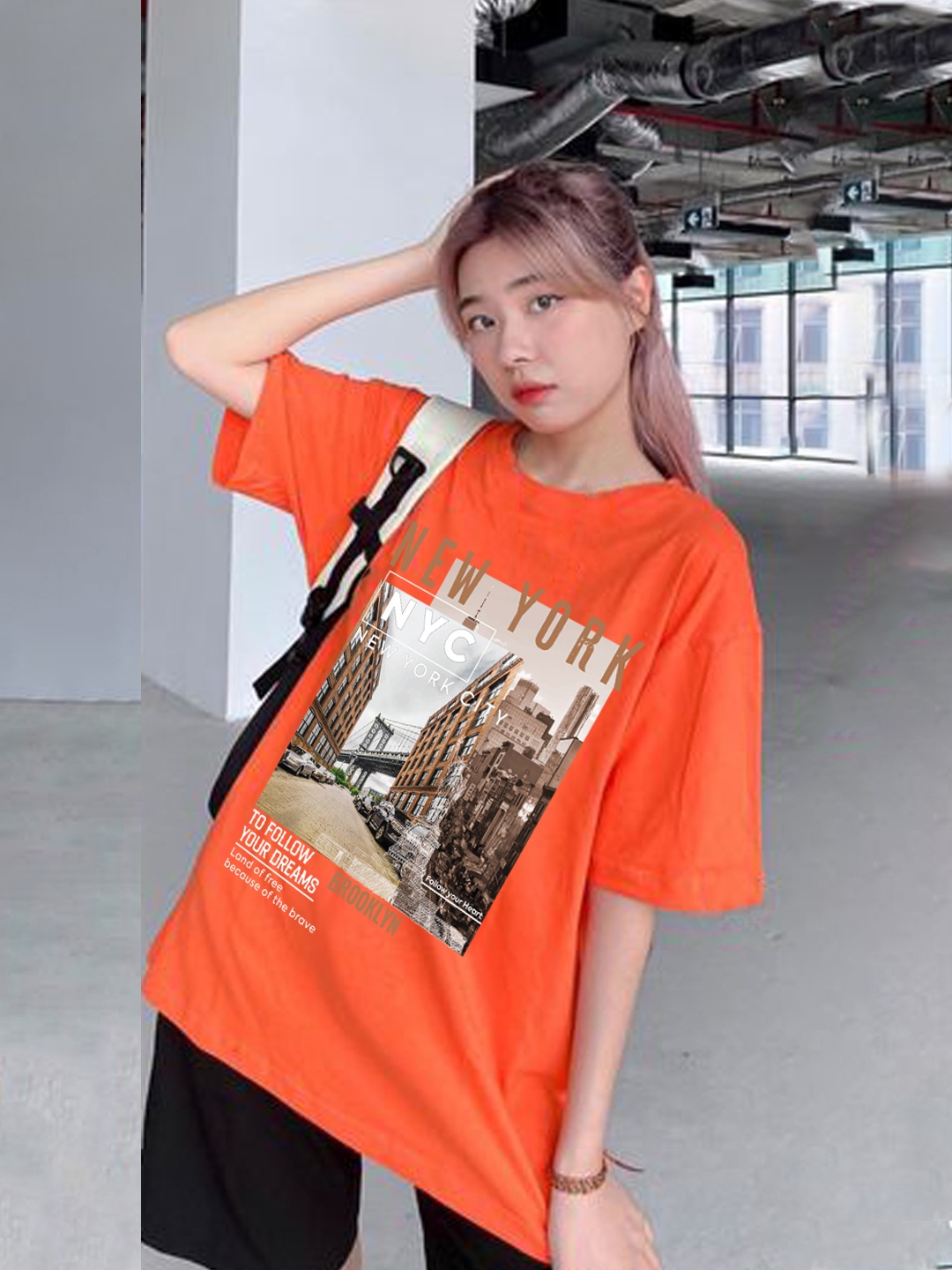CHKOKKO People and Places Printed Round Neck Drop-Shoulder Sleeves Oversized T-shirt, Orange
CHKOKKO People and Places Printed Round Neck Drop-Shoulder Sleeves Oversized T-shirt, Orange