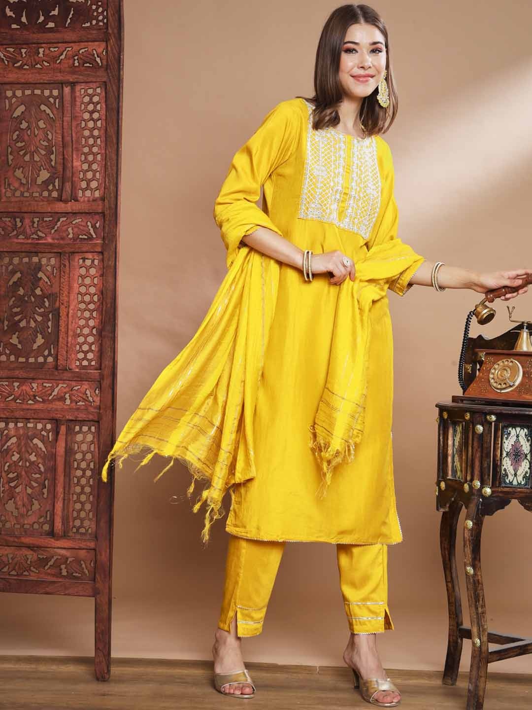 VredeVogel Yoke Design Regular Thread Work Kurta with Trousers & Dupatta, Mustard
VredeVogel Yoke Design Regular Thread Work Kurta with Trousers & Dupatta, Mustard