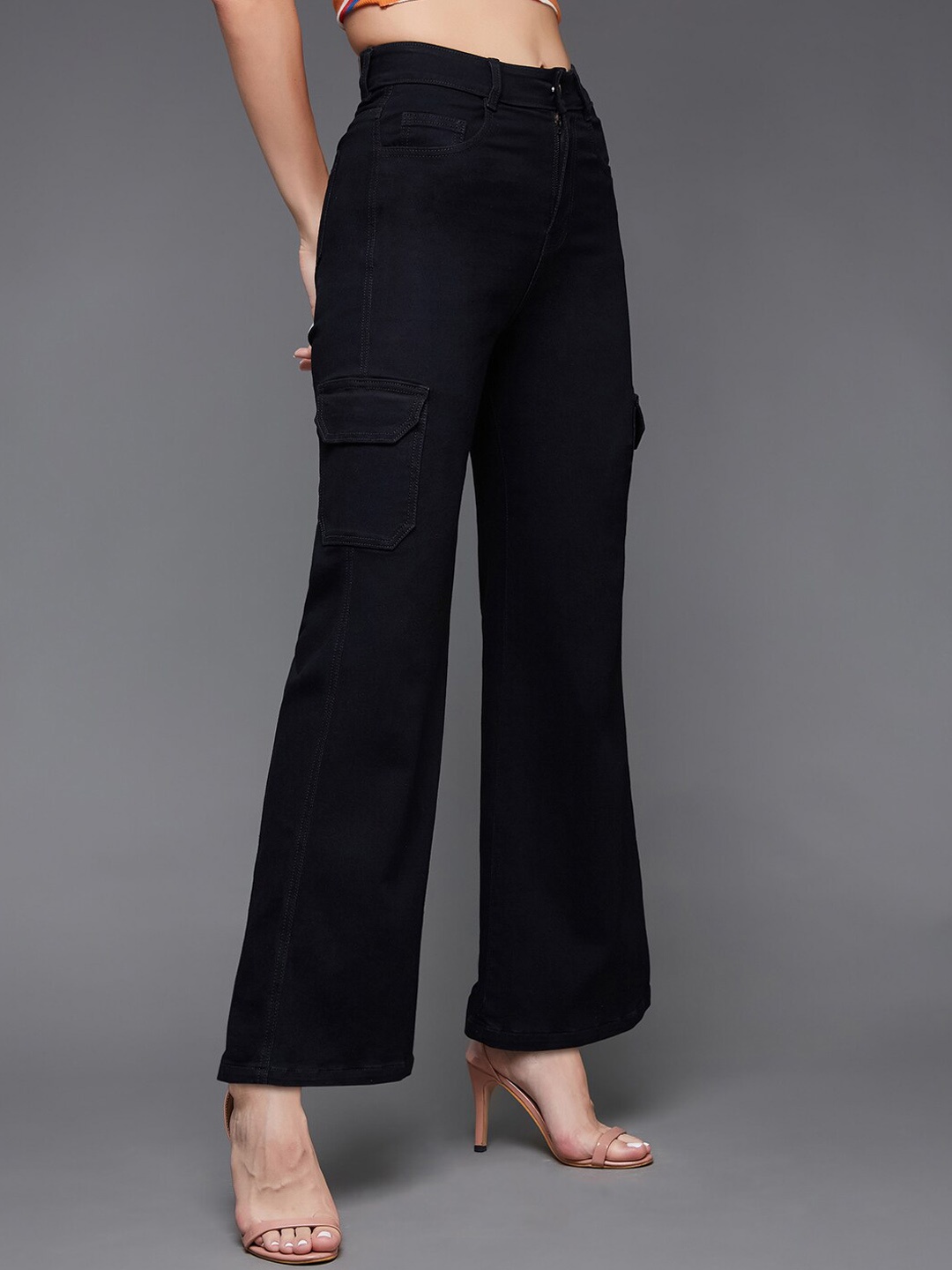Miss Chase Women Patch Pocketed High Rise Stretchable Regular Wide Leg Denim Jeans, Black
Miss Chase Women Patch Pocketed High Rise Stretchable Regular Wide Leg Denim Jeans, Black
