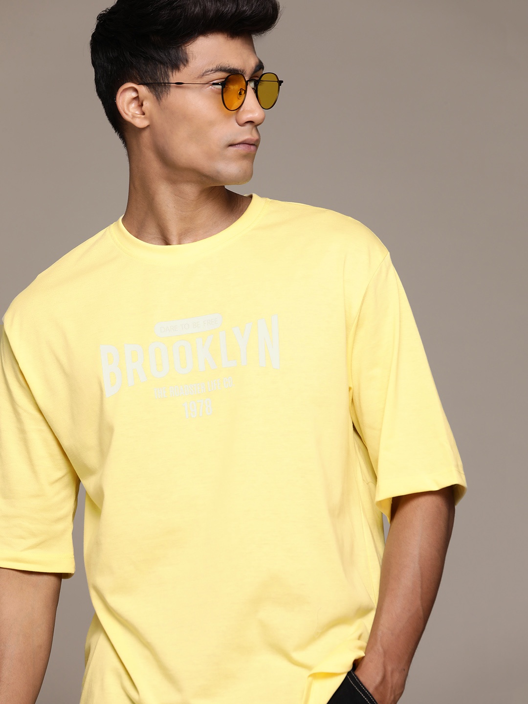 The Roadster Lifestyle Co. Printed Drop-Shoulder Sleeves Oversized T-shirt, Yellow
The Roadster Lifestyle Co. Printed Drop-Shoulder Sleeves Oversized T-shirt, Yellow