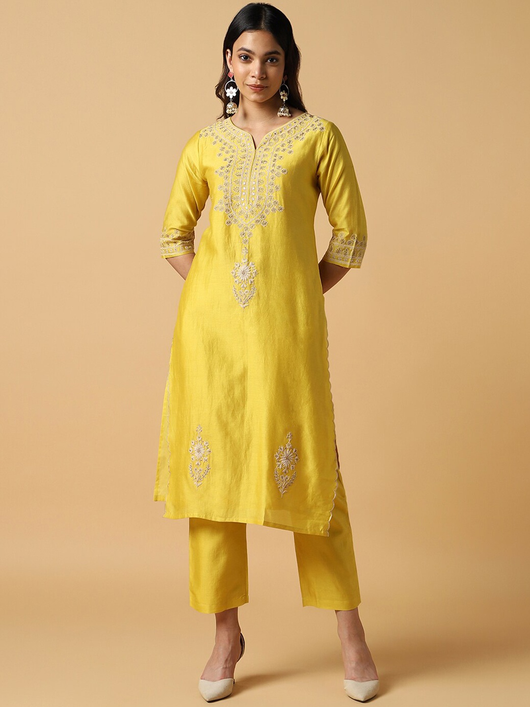 House Of Dharaa Yoke Design Thread Work Sequined Pure Silk Kurta with Trousers & Dupatta, Yellow
House Of Dharaa Yoke Design Thread Work Sequined Pure Silk Kurta with Trousers & Dupatta, Yellow