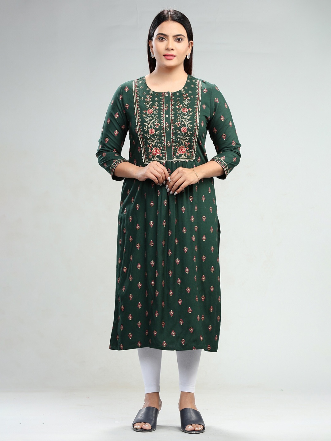 COTTON CULTURE Floral Embroidered Round Neck Three-Quarter Sleeves Straight Kurta, Green
COTTON CULTURE Floral Embroidered Round Neck Three-Quarter Sleeves Straight Kurta, Green