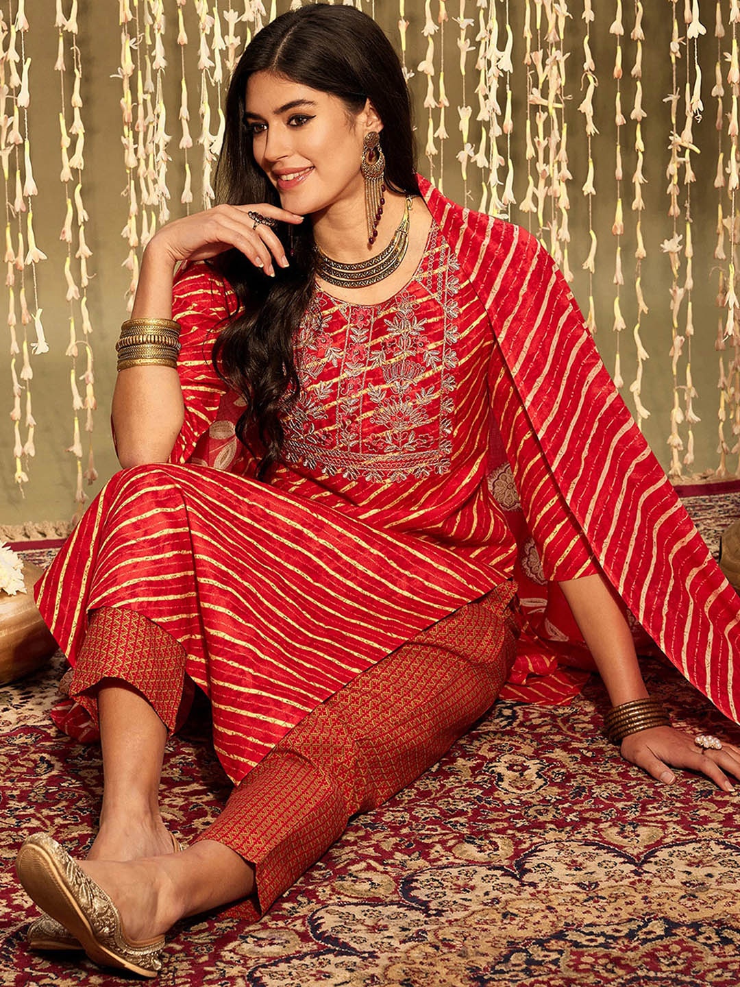 Indo Era Leheriya Printed Regular Thread Work Pure Cotton Kurta With Trousers & Dupatta, Red
Indo Era Leheriya Printed Regular Thread Work Pure Cotton Kurta With Trousers & Dupatta, Red