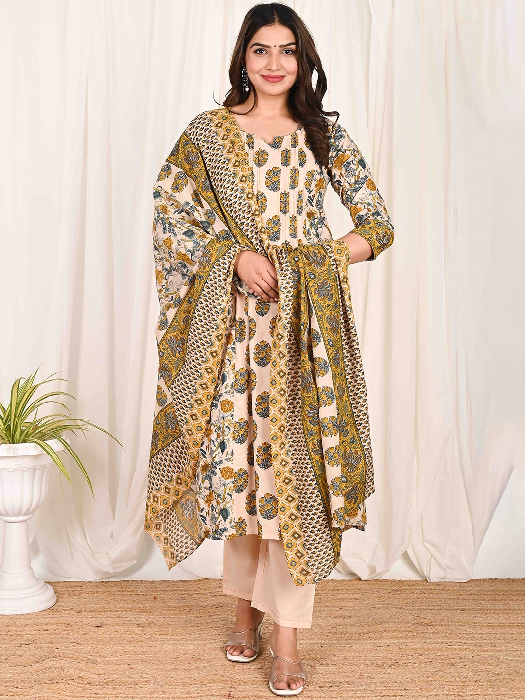 Do Dhaage Floral Printed Pleated Pure Cotton Kurta with Trousers & With Dupatta, Mustard
Do Dhaage Floral Printed Pleated Pure Cotton Kurta with Trousers & With Dupatta, Mustard