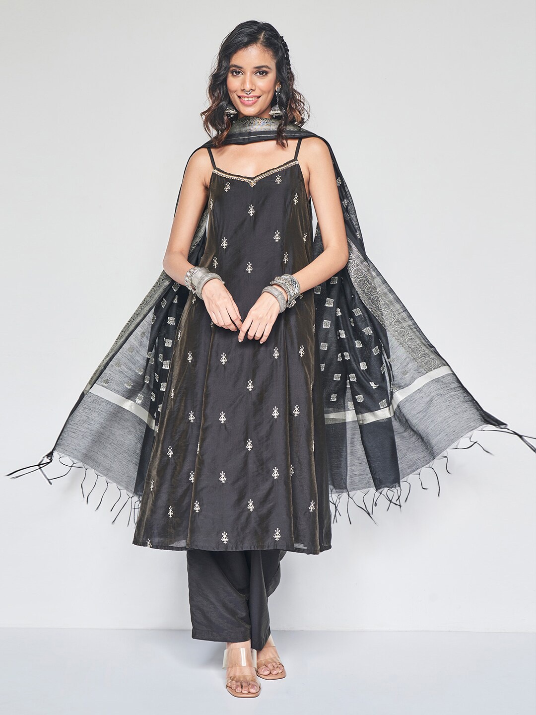 Global Desi Floral Embroidered Shoulder Straps Anarkali Kurta & Trousers With Dupatta Set, Black
Global Desi Floral Embroidered Shoulder Straps Anarkali Kurta & Trousers With Dupatta Set, Black