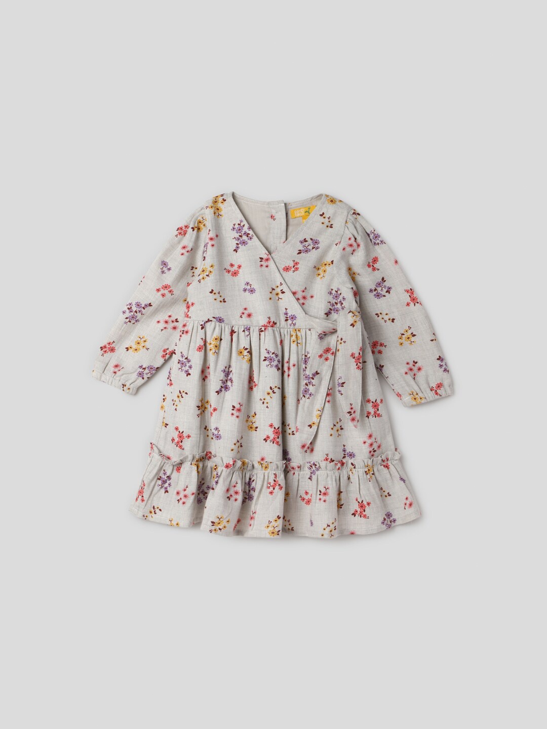 Somersault Girls Floral Print V-Neck Cuffed Sleeves Pleated Cotton Fit & Flare Dress, Grey
Somersault Girls Floral Print V-Neck Cuffed Sleeves Pleated Cotton Fit & Flare Dress, Grey
