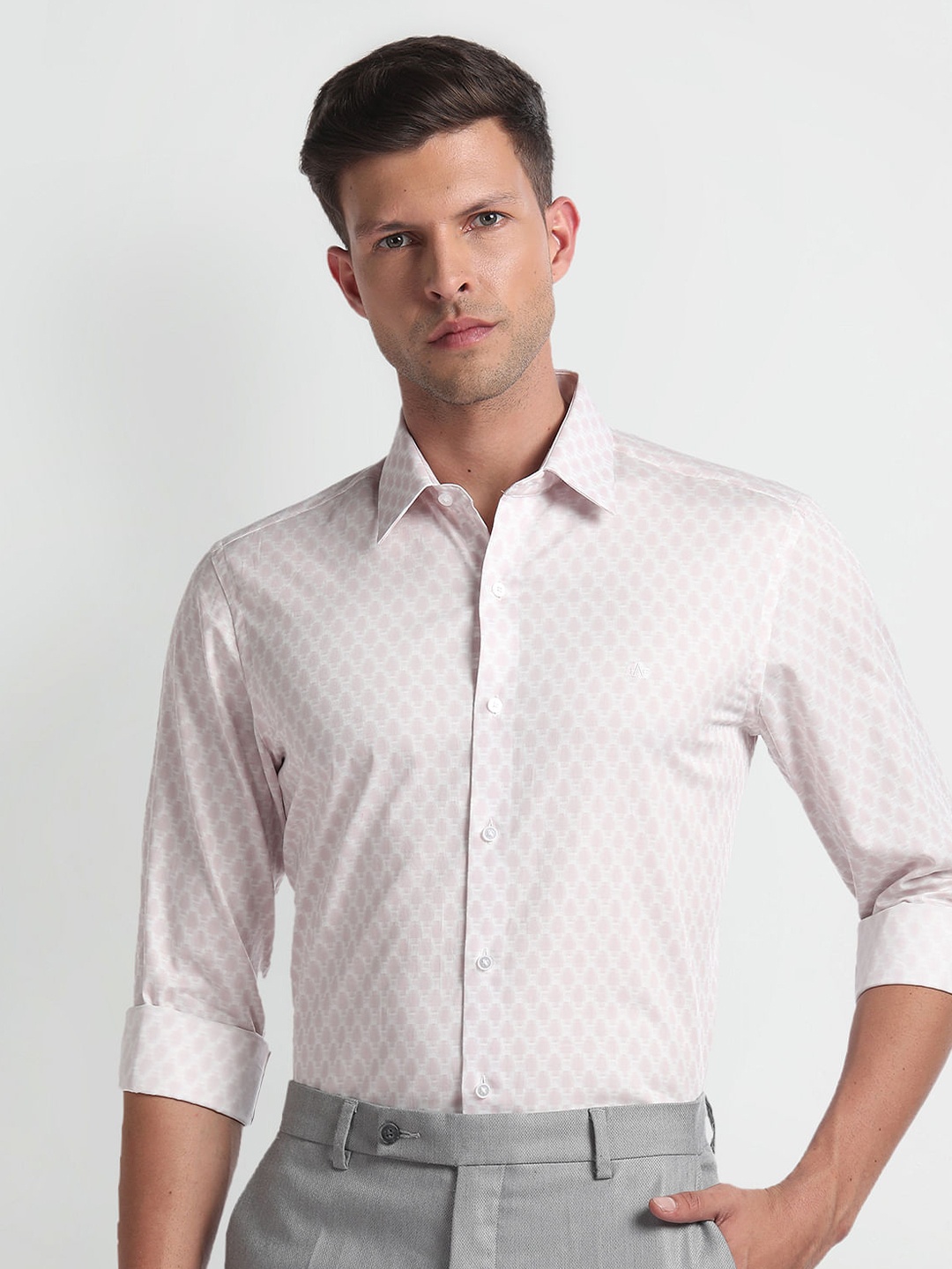 Arrow New York Manhattan Slim Fit Ethnic Motifs Self Design Pure Cotton Formal Shirt, Pink
Arrow New York Manhattan Slim Fit Ethnic Motifs Self Design Pure Cotton Formal Shirt, Pink