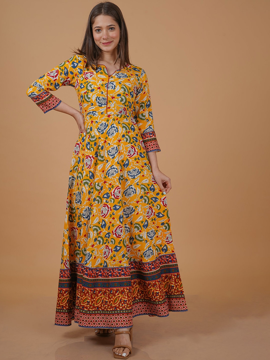 INDIANIC Floral Printed Notch Neck Regular Sleeves Anarkali Empire Kurta, Yellow
INDIANIC Floral Printed Notch Neck Regular Sleeves Anarkali Empire Kurta, Yellow