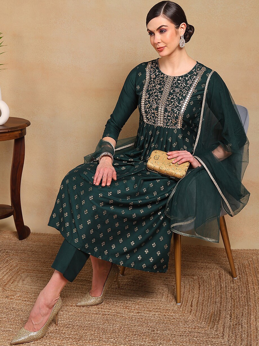 AHIKA Green Ethnic Motifs Woven Design Pleated Mirror Work Kurta With Trousers & Dupatta
AHIKA Green Ethnic Motifs Woven Design Pleated Mirror Work Kurta With Trousers & Dupatta