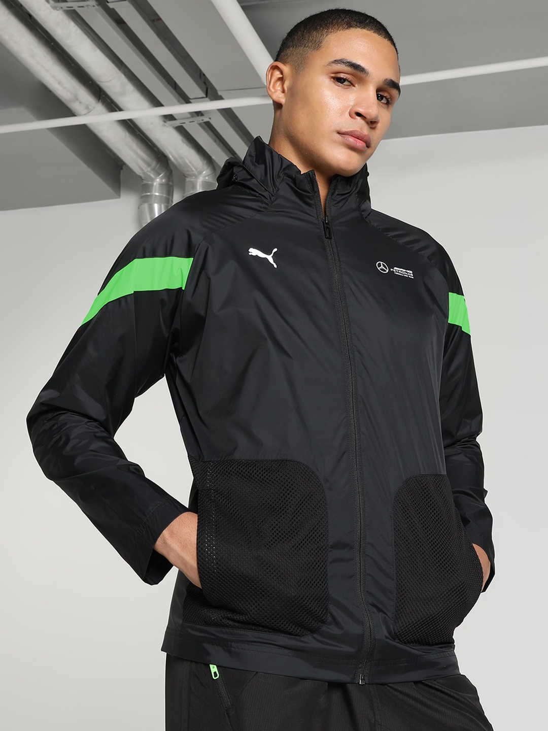 PUMA Motorsport Mercedes-AMG Petronas Colourblocked Hooded Woven Sporty Jacket, Black
PUMA Motorsport Mercedes-AMG Petronas Colourblocked Hooded Woven Sporty Jacket, Black