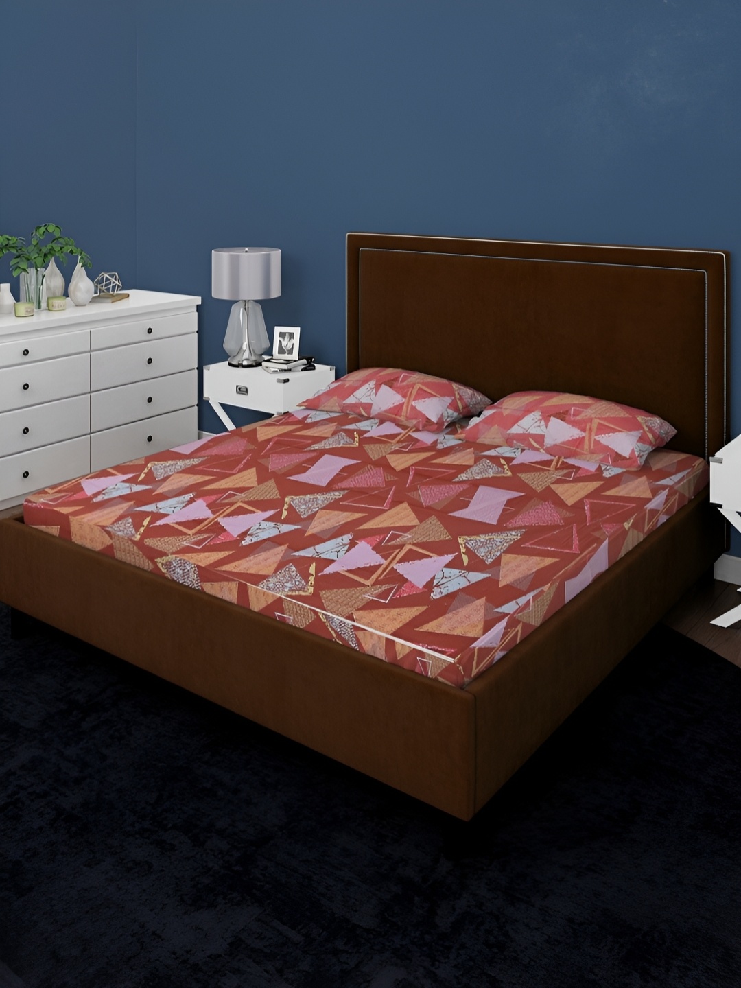 BOMBAY DYEING Red & Pink Geometric Printed 104 TC Queen Bedsheet with 2 Pillow Covers
BOMBAY DYEING Red & Pink Geometric Printed 104 TC Queen Bedsheet with 2 Pillow Covers