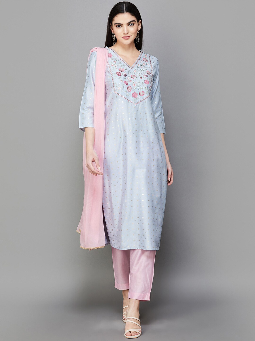 Melange by Lifestyle Ethnic Motifs Printed Straight Kurta With Pyjama & Dupatta, Blue
Melange by Lifestyle Ethnic Motifs Printed Straight Kurta With Pyjama & Dupatta, Blue
