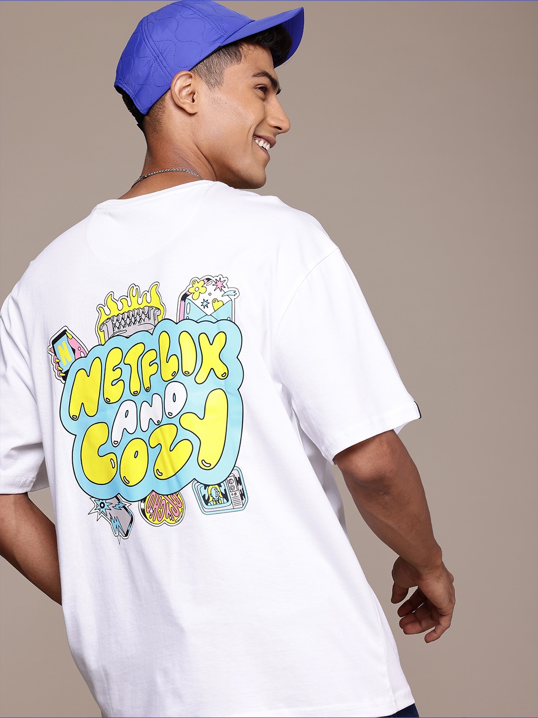 WROGN X NETFLIX Typography Printed Drop-Shoulder Sleeves Pure Cotton Oversized T-shirt, White
WROGN X NETFLIX Typography Printed Drop-Shoulder Sleeves Pure Cotton Oversized T-shirt, White
