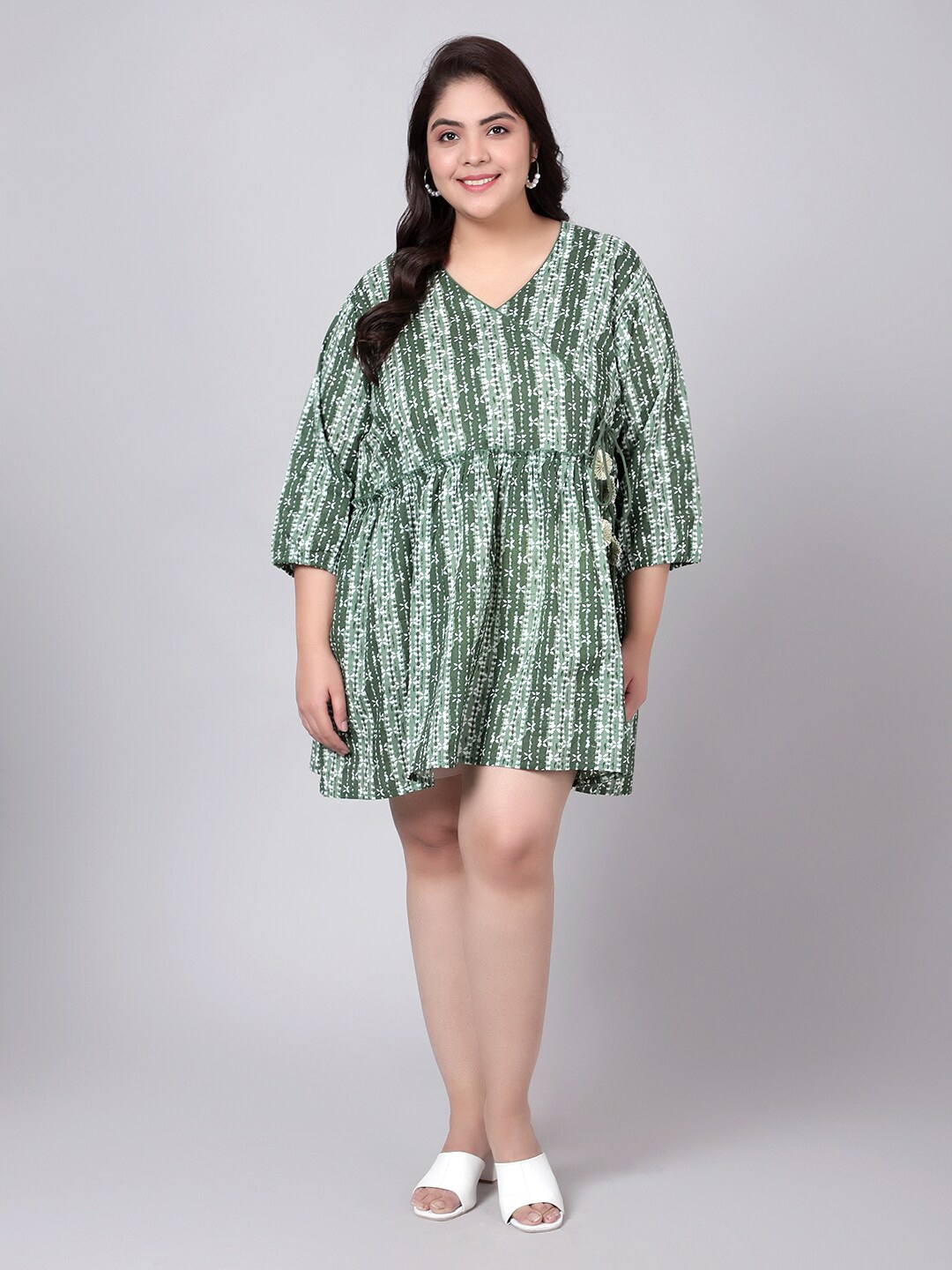 Indietoga Plus Size Abstract Printed V-Neck Tie-Ups Detail Cotton Mini Wrap Dress, Green
Indietoga Plus Size Abstract Printed V-Neck Tie-Ups Detail Cotton Mini Wrap Dress, Green
