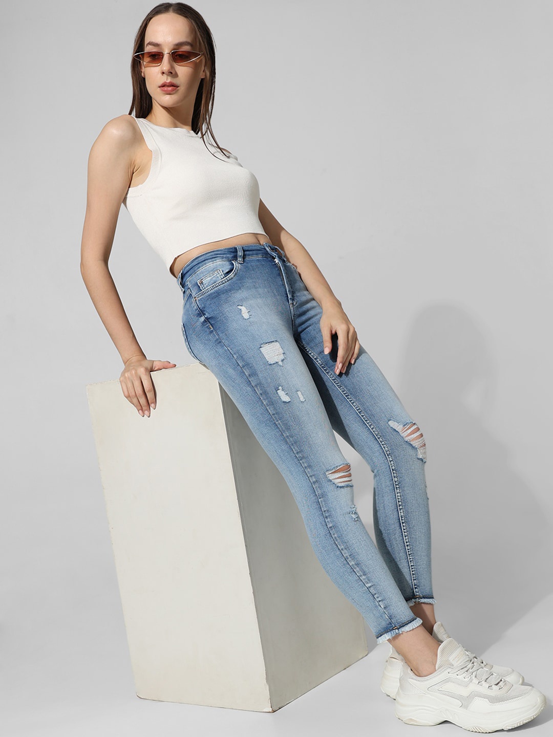 ONLY Women Skinny Fit High-Rise Mildly Distressed Heavy Fade Stretchable Jeans, Blue
ONLY Women Skinny Fit High-Rise Mildly Distressed Heavy Fade Stretchable Jeans, Blue