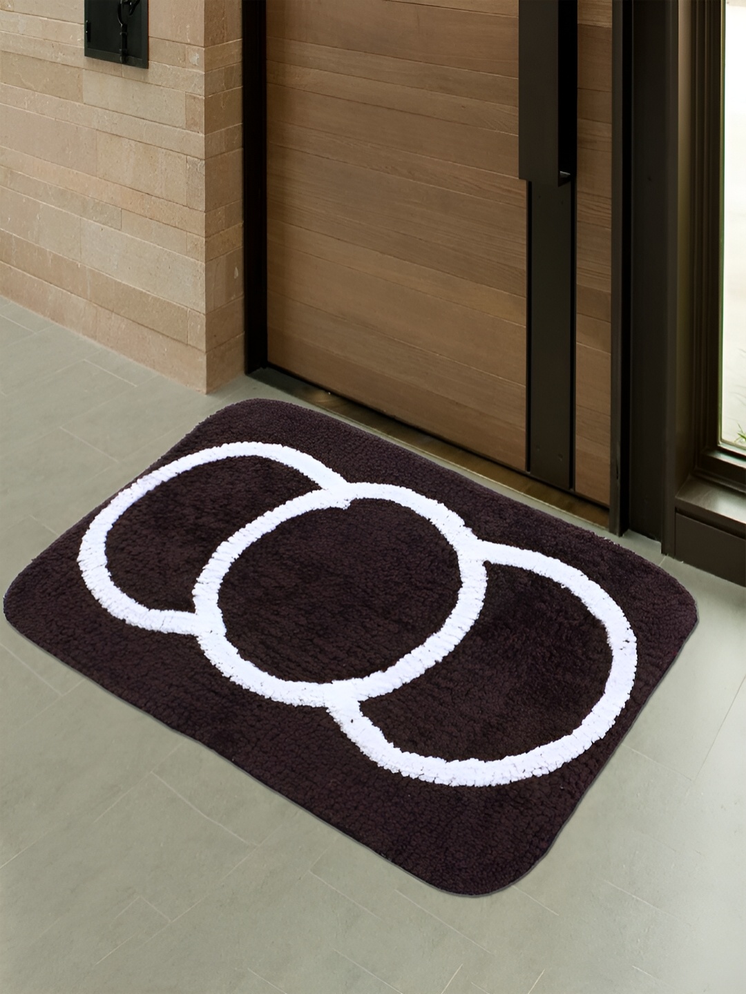 Kuber Industries Brown & Grey 2 Pcs Geometric Pattern Anti Slip Absorbent Fluffy Doormats
Kuber Industries Brown & Grey 2 Pcs Geometric Pattern Anti Slip Absorbent Fluffy Doormats