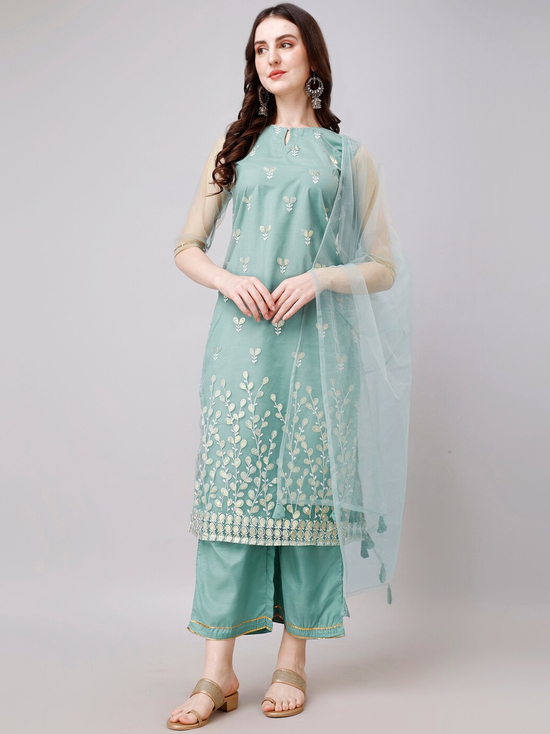 Modestouze Attires Floral Embroidered Keyhole Neck Kurta with Trousers & Dupatta, Green
Modestouze Attires Floral Embroidered Keyhole Neck Kurta with Trousers & Dupatta, Green
