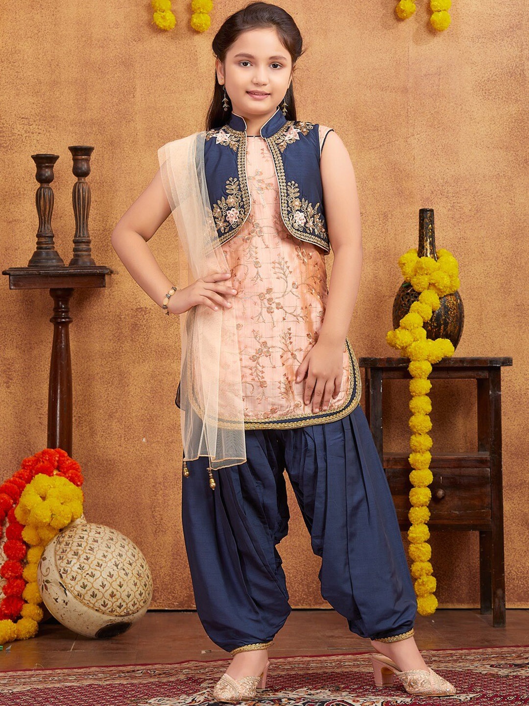 BAESD Girls Floral Embroidered Thread Work Pure Silk Kurta with Salwar Dupatta Jacket, Peach
BAESD Girls Floral Embroidered Thread Work Pure Silk Kurta with Salwar Dupatta Jacket, Peach