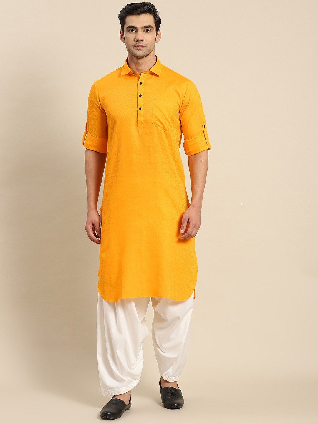 RAJUBHAI HARGOVINDAS Geometric Woven Design Roll-Up Sleeves Pure Cotton Kurta With Salwar, Yellow
RAJUBHAI HARGOVINDAS Geometric Woven Design Roll-Up Sleeves Pure Cotton Kurta With Salwar, Yellow