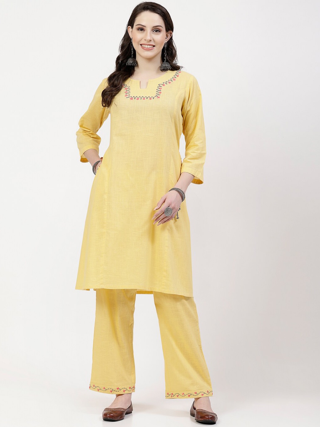 DART STUDIO Floral Yoke Design Thread Work Pure Cotton A-Line Kurta with Palazzos, Yellow
DART STUDIO Floral Yoke Design Thread Work Pure Cotton A-Line Kurta with Palazzos, Yellow