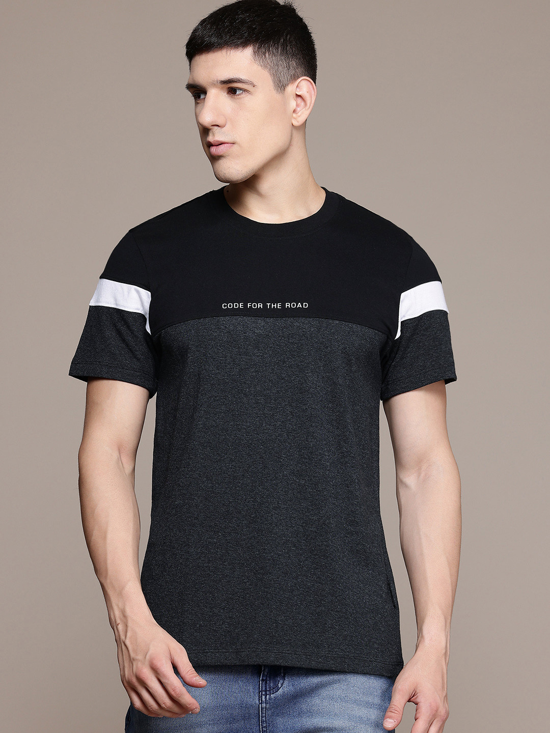 The Roadster Lifestyle Co. Men Colourblocked T-shirt, Charcoal
The Roadster Lifestyle Co. Men Colourblocked T-shirt, Charcoal