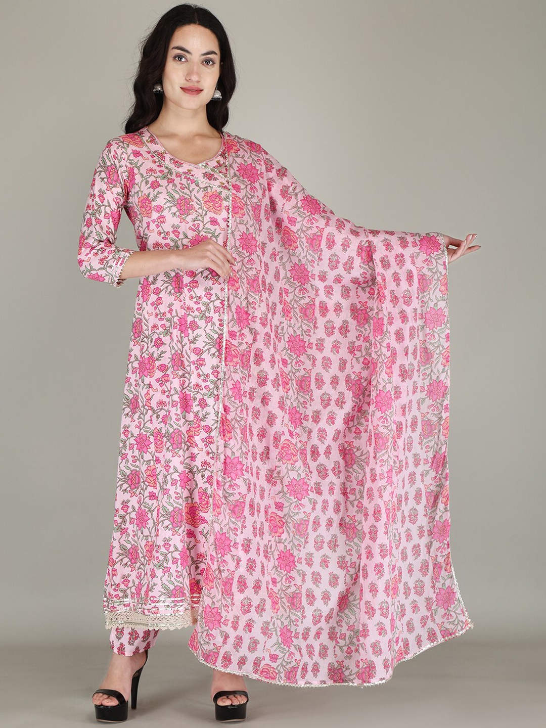 PARTHVI Floral Printed Gotta Patti Angrakha Anarkali Kurta With Trousers & Dupatta, Pink
PARTHVI Floral Printed Gotta Patti Angrakha Anarkali Kurta With Trousers & Dupatta, Pink
