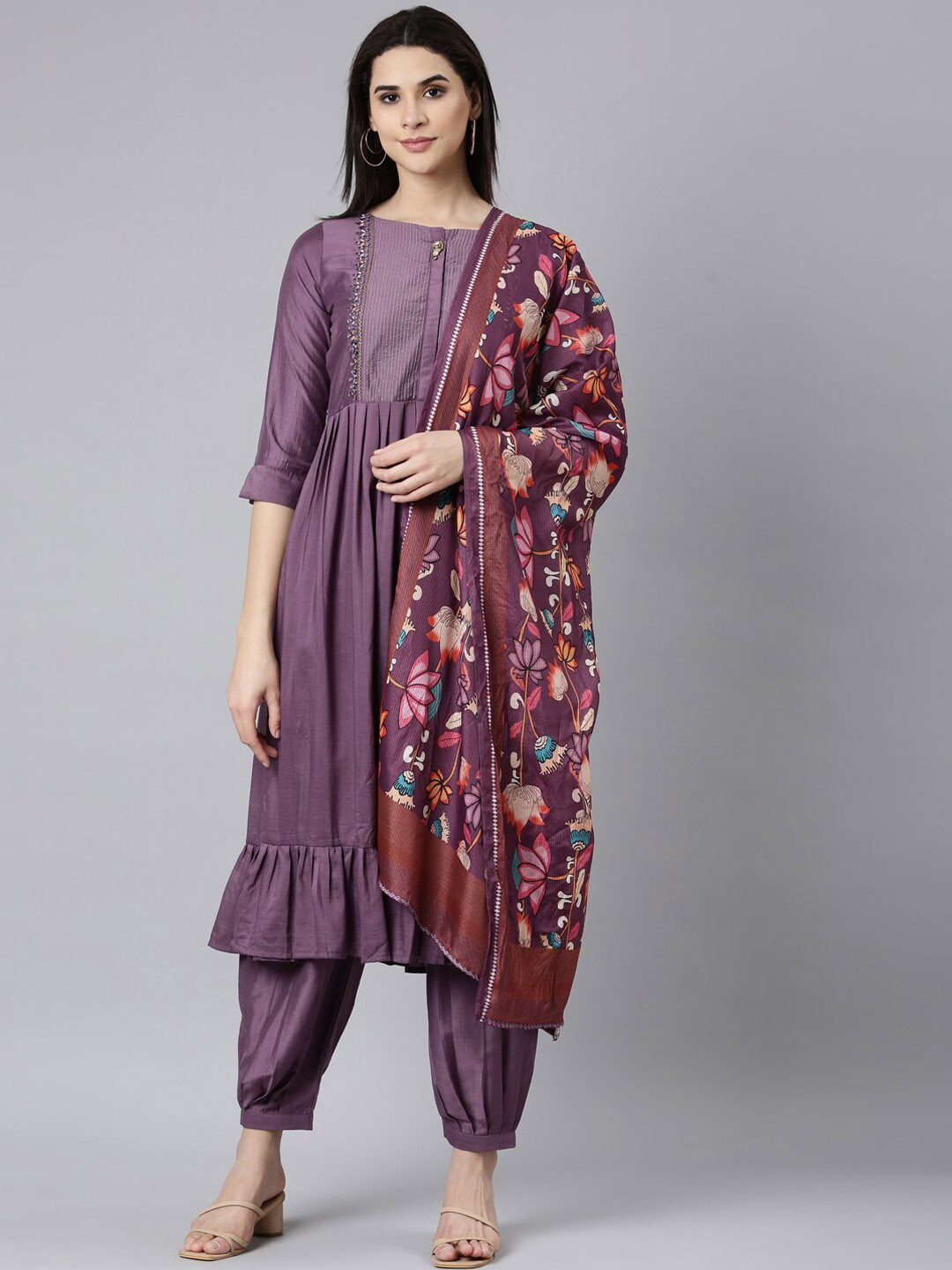 Neerus Self Design Round Neck Mirror Work Straight Kurta with Salwar & Dupatta, Lavender
Neerus Self Design Round Neck Mirror Work Straight Kurta with Salwar & Dupatta, Lavender