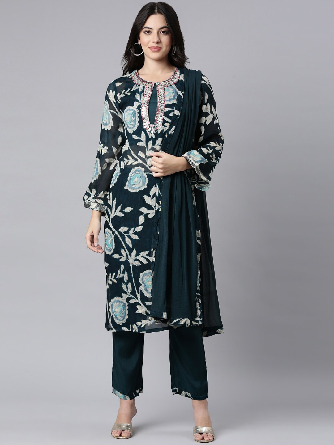 Neerus Floral Printed Round Neck Mirror Work Straight Kurta with Trousers & With Dupatta, Green
Neerus Floral Printed Round Neck Mirror Work Straight Kurta with Trousers & With Dupatta, Green