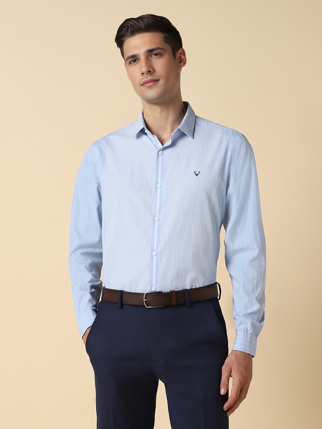 Allen Solly Striped Printed Spread Collar Full Sleeves Slim Fit Cotton Formal Shirt, Blue
Allen Solly Striped Printed Spread Collar Full Sleeves Slim Fit Cotton Formal Shirt, Blue