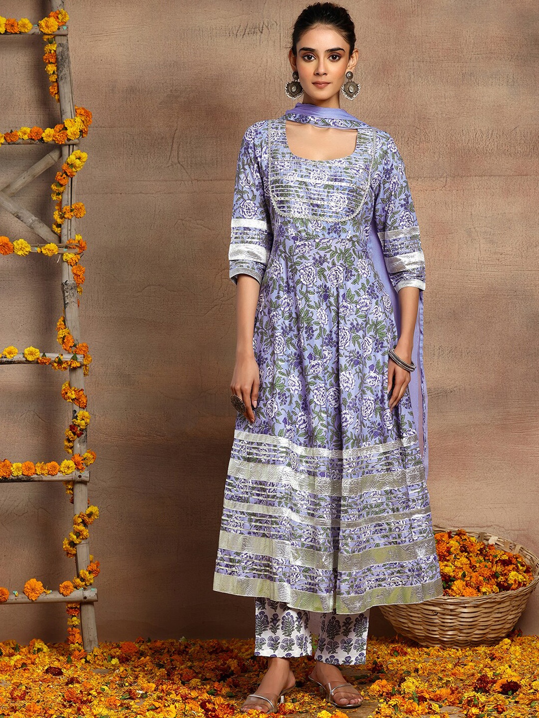 INDYA Floral Printed Round Neck Pure Cotton Anarkali Kurta With Trousers & Dupatta, Purple
INDYA Floral Printed Round Neck Pure Cotton Anarkali Kurta With Trousers & Dupatta, Purple