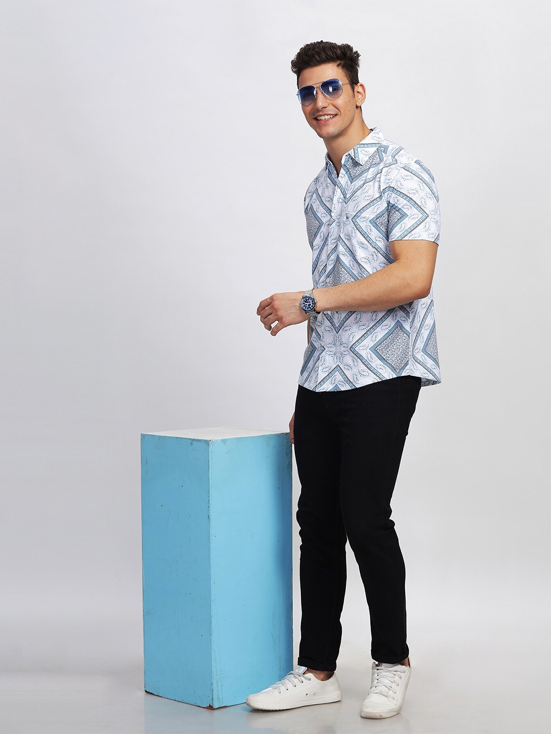 BULLMER Straight Fit Abstract Printed Spread Collar Short Sleeves Cotton Casual Shirt, Blue
BULLMER Straight Fit Abstract Printed Spread Collar Short Sleeves Cotton Casual Shirt, Blue
