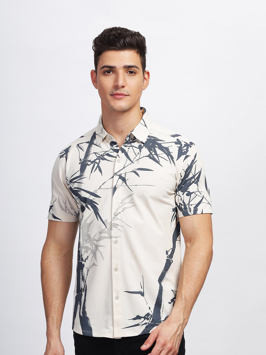 BULLMER Straight Fit Floral Printed Spread Collar Short Sleeves Cotton Casual Shirt, Cream
BULLMER Straight Fit Floral Printed Spread Collar Short Sleeves Cotton Casual Shirt, Cream