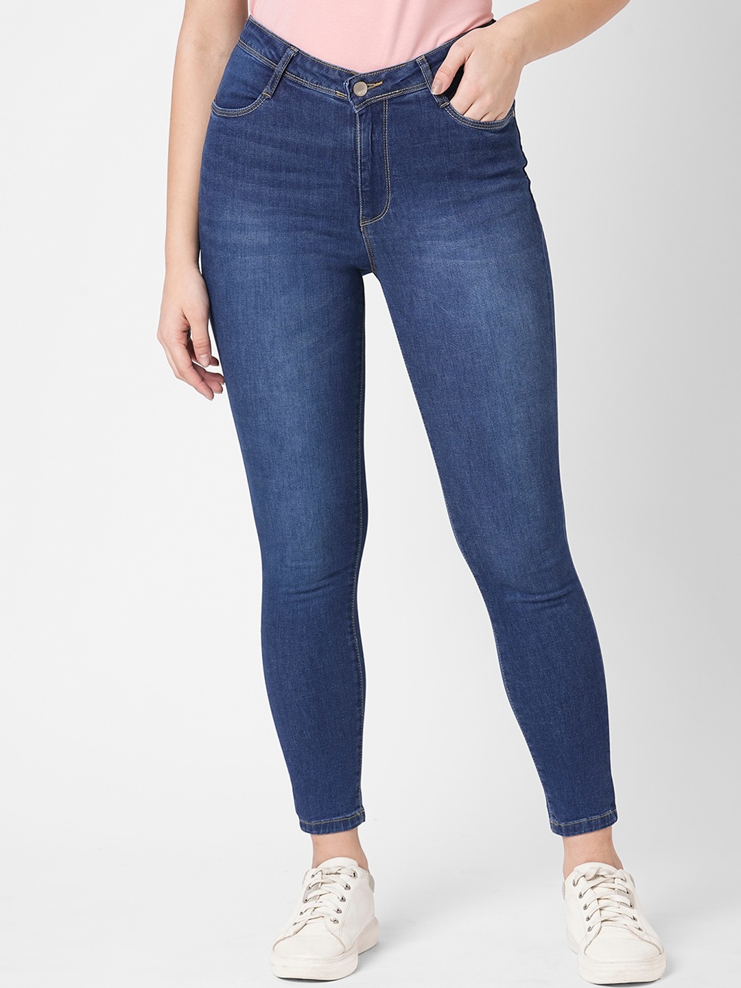 Kraus Jeans Women Skinny Fit Clean Look High-Rise Light Fade Stretchable Jeans, Blue
Kraus Jeans Women Skinny Fit Clean Look High-Rise Light Fade Stretchable Jeans, Blue