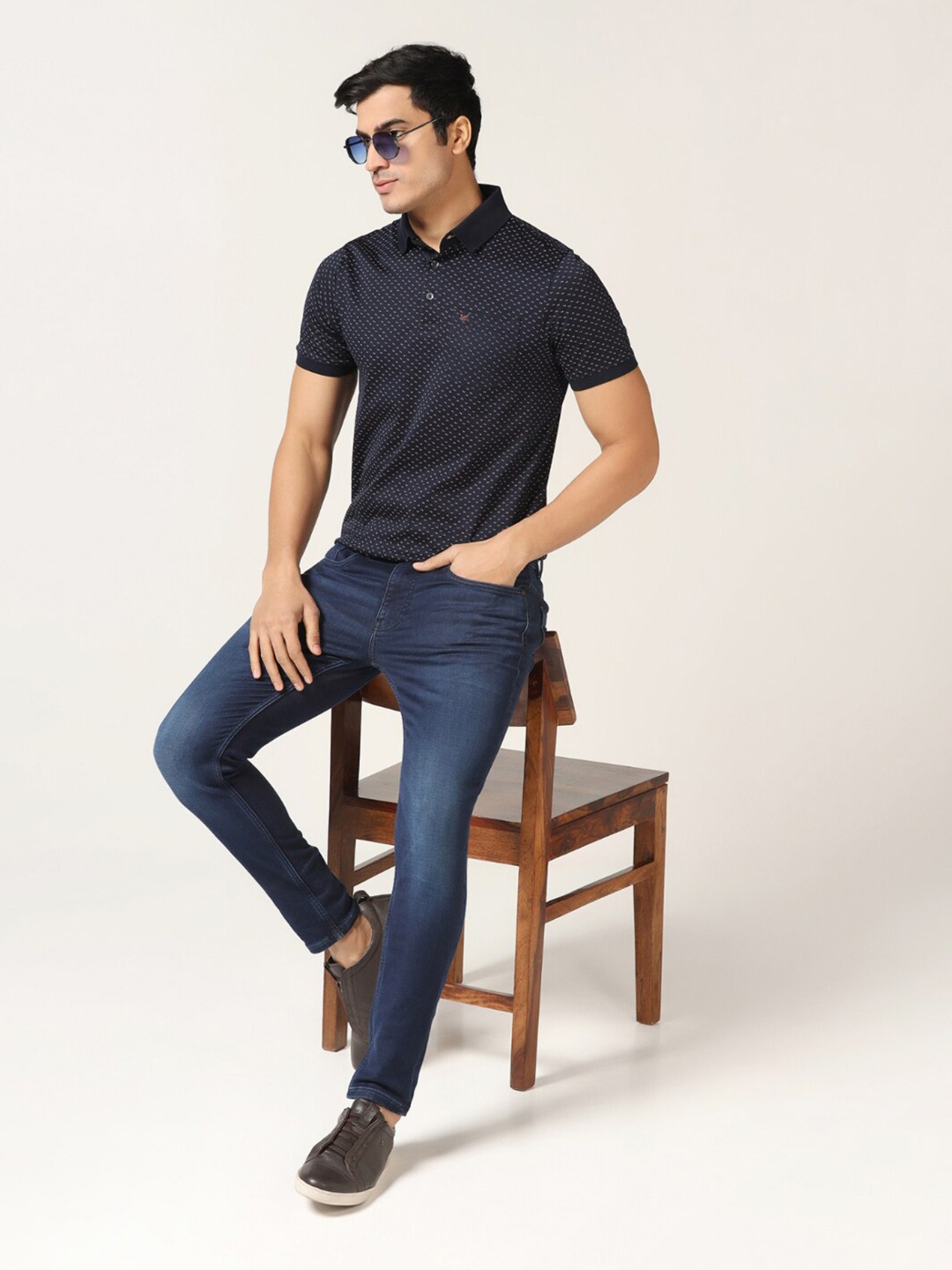 Blackberrys Geometric Printed Polo Collar New Basics Slim Fit Cotton T-shirt, Navy blue
Blackberrys Geometric Printed Polo Collar New Basics Slim Fit Cotton T-shirt, Navy blue
