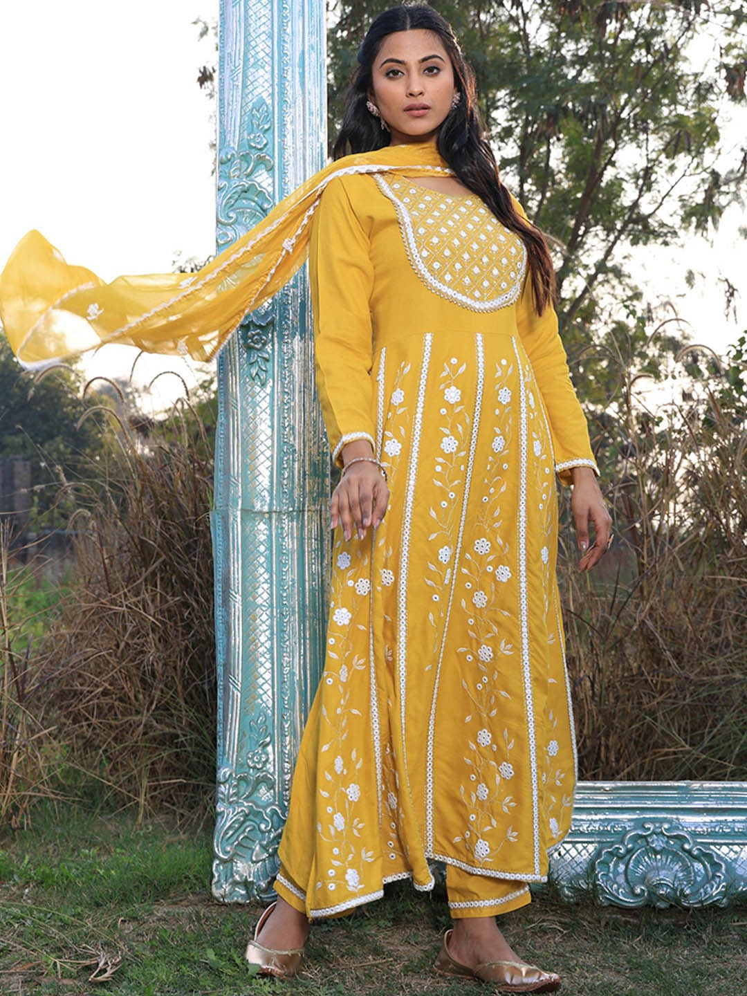 Armaan Ethnic Floral Embroidered Empire Mirror Work Kurta with Trousers & With Dupatta, Yellow
Armaan Ethnic Floral Embroidered Empire Mirror Work Kurta with Trousers & With Dupatta, Yellow