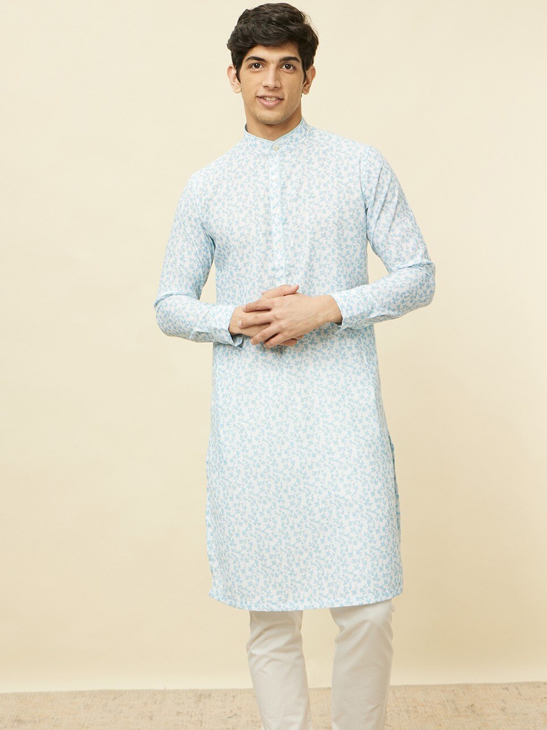 Manyavar Geometric Printed Band Collar Long Sleeves Thread Work Straight Kurta, Blue
Manyavar Geometric Printed Band Collar Long Sleeves Thread Work Straight Kurta, Blue