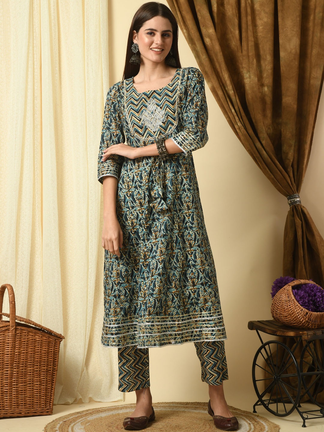 KALINI Floral Embroidered Round Neck Three-Quarter Sleeves Pure Cotton Kurta Set, Green
KALINI Floral Embroidered Round Neck Three-Quarter Sleeves Pure Cotton Kurta Set, Green