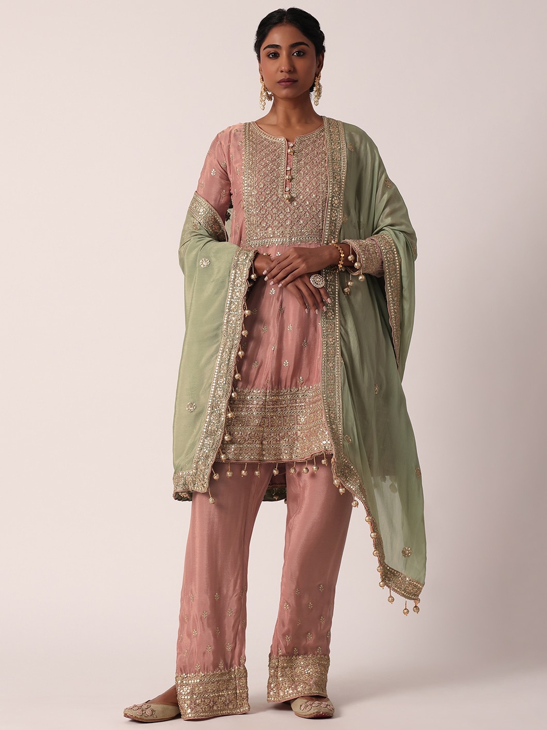KALKI Fashion Women Ethnic Motifs Embroidered Regular Sequinned Kurta with Palazzos & With Dupatta, Pink
KALKI Fashion Women Ethnic Motifs Embroidered Regular Sequinned Kurta with Palazzos & With Dupatta, Pink