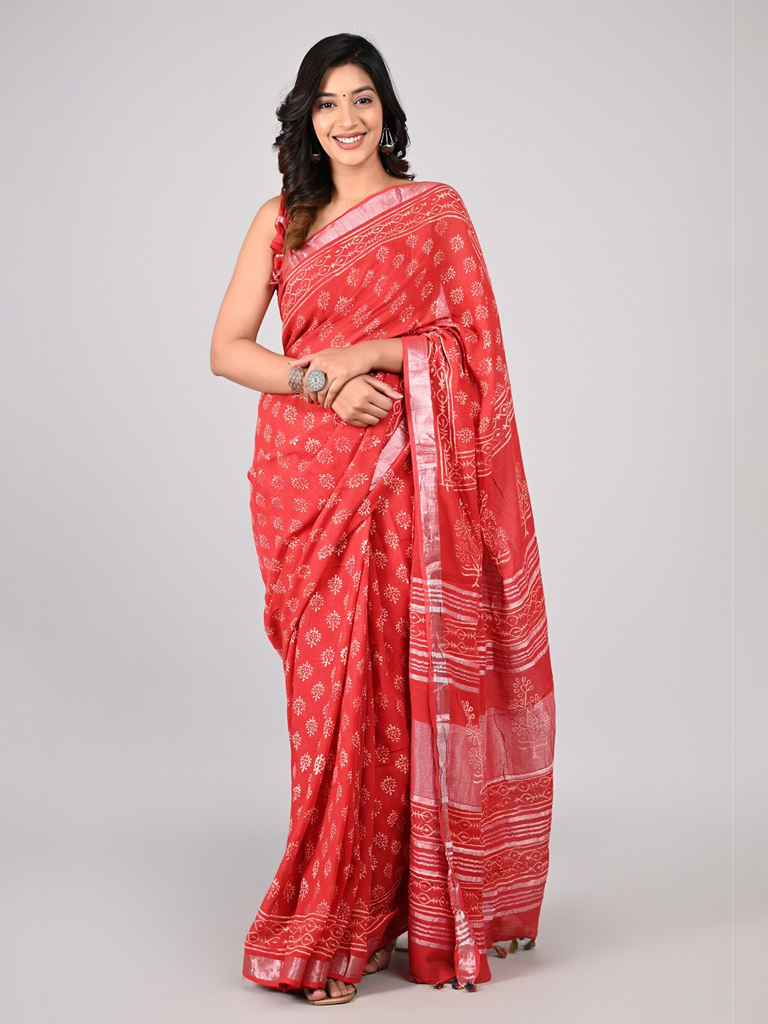 Shivanya Handicrafts Floral Block Print Saree, Red
Shivanya Handicrafts Floral Block Print Saree, Red