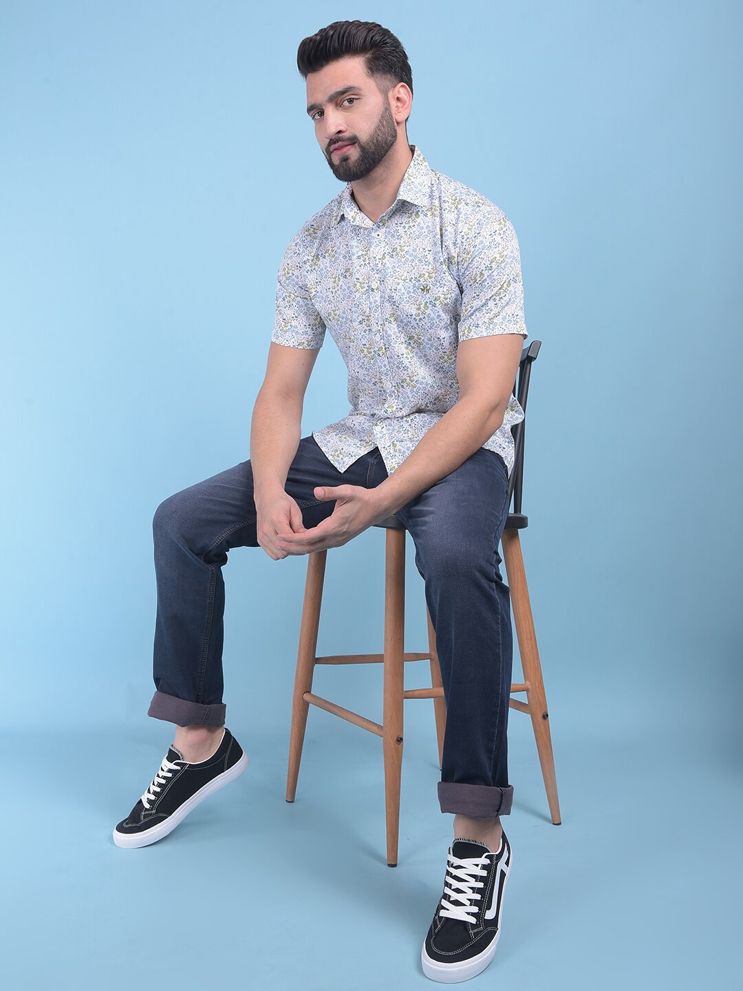 Crimsoune Club Spread Collar Short Sleeves Classic Slim Fit Floral Printed Casual Shirt, Olive
Crimsoune Club Spread Collar Short Sleeves Classic Slim Fit Floral Printed Casual Shirt, Olive