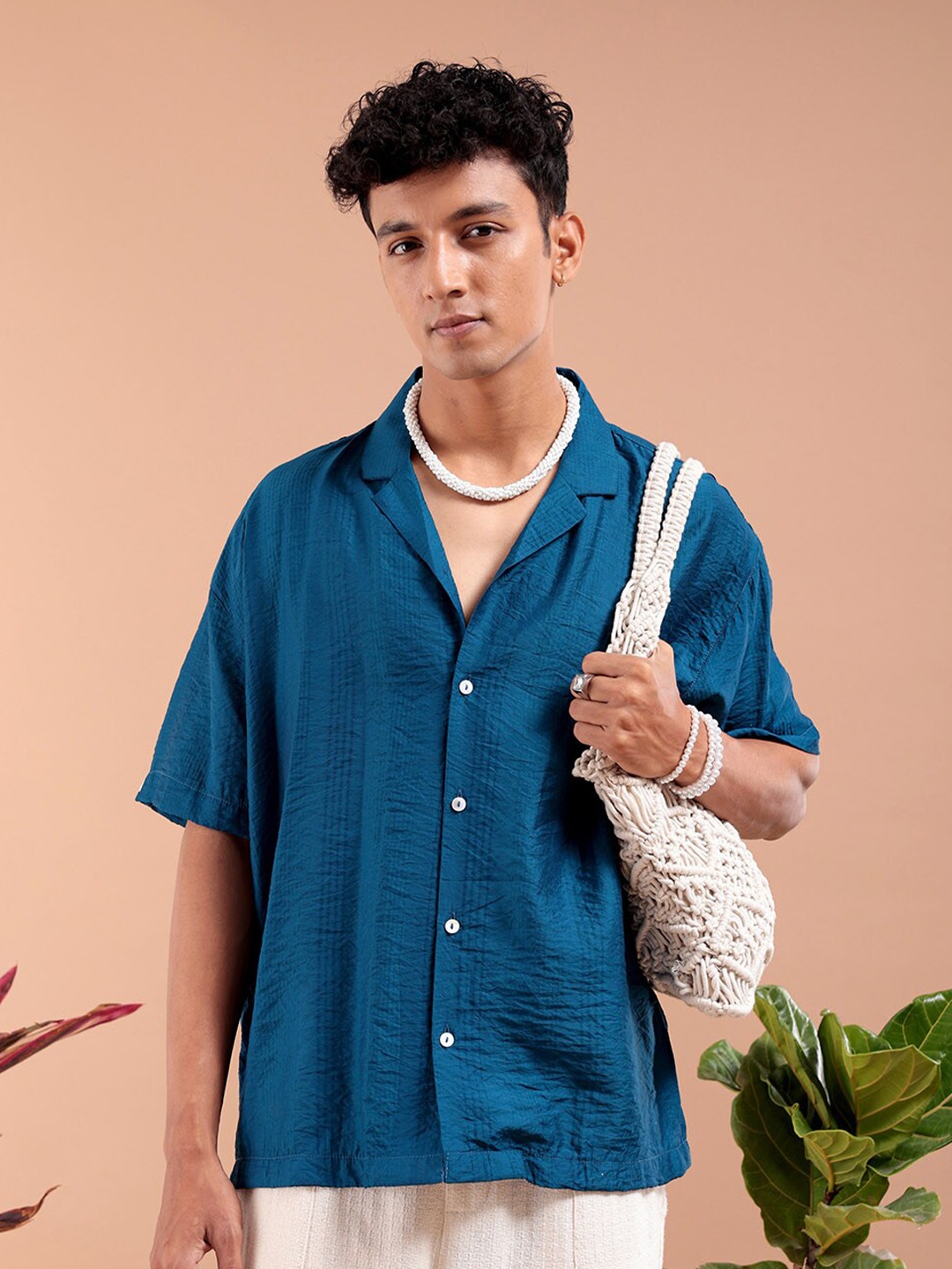 The Indian Garage Co Oversized Textured Cuban Collar Drop-Shoulder Sleeves Casual Shirt, Teal
The Indian Garage Co Oversized Textured Cuban Collar Drop-Shoulder Sleeves Casual Shirt, Teal