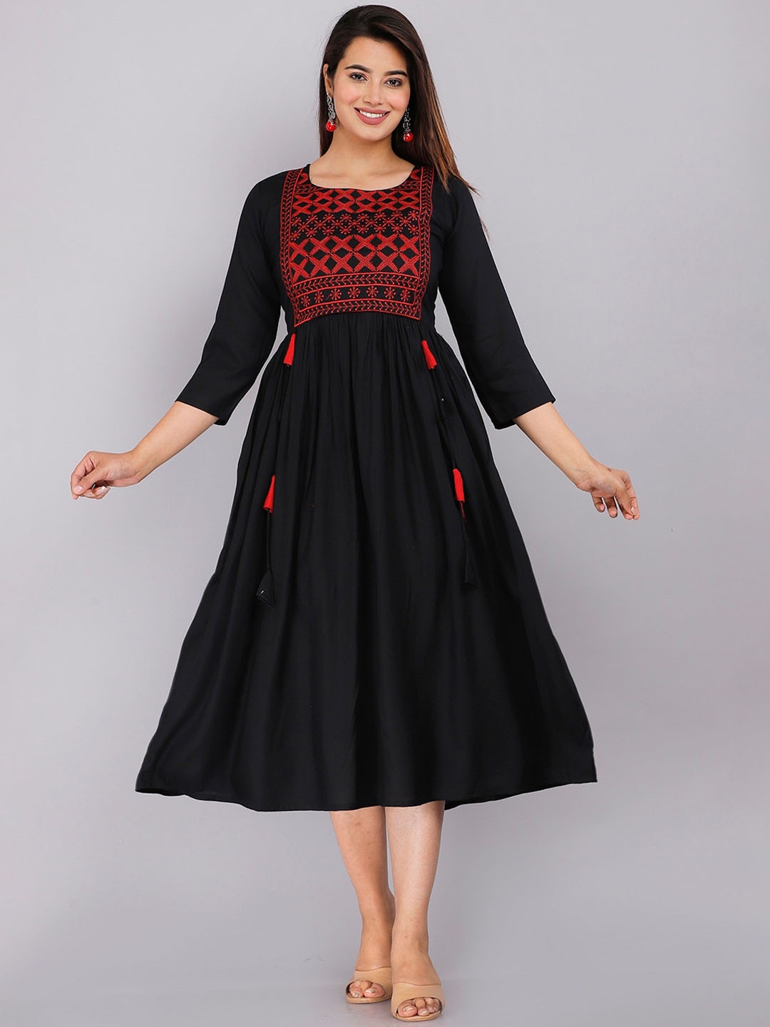 ANUTTARA FASHIONS Floral Embroidered Round Neck Gathered Fit & Flare Midi Ethnic Dress, Black
ANUTTARA FASHIONS Floral Embroidered Round Neck Gathered Fit & Flare Midi Ethnic Dress, Black