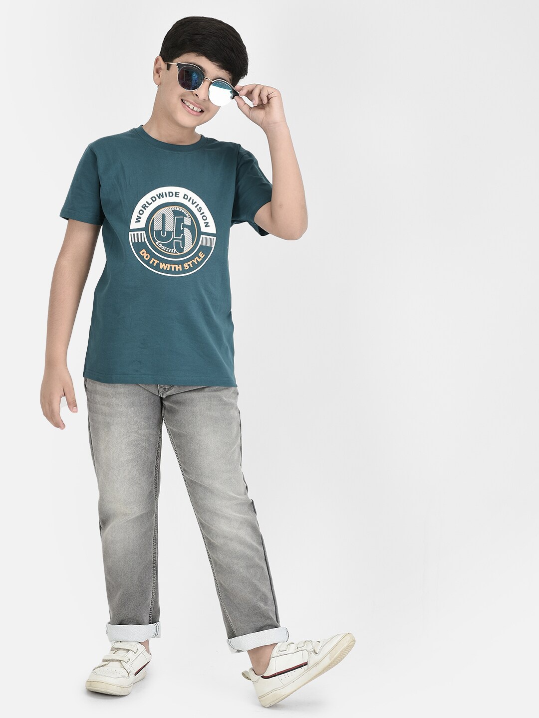 Crimsoune Club Boys Typography Printed Short Sleeves Round Neck Cotton Slim Fit T-shirt, Green
Crimsoune Club Boys Typography Printed Short Sleeves Round Neck Cotton Slim Fit T-shirt, Green
