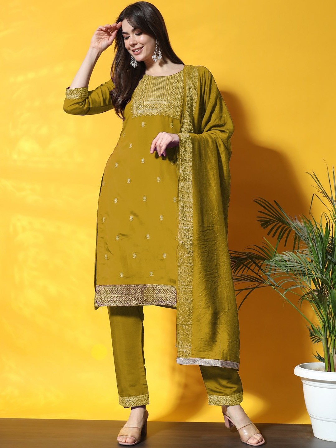 Chhabra 555 Ethnic Motifs Embroidered Straight Kurta With Trouser & Dupatta, Mustard
Chhabra 555 Ethnic Motifs Embroidered Straight Kurta With Trouser & Dupatta, Mustard